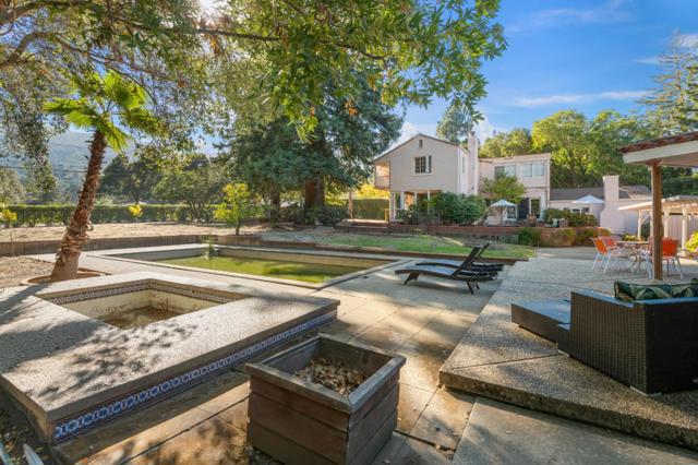 19605 Glen Una Drive, Saratoga CA: https://media.crmls.org/mediaz/2f4ac3f1-1372-49ae-8437-d5365e727189.jpg