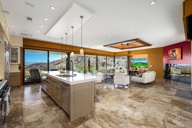 3295 Tiger Tail Lane, Palm Springs CA: https://media.crmls.org/mediaz/2f4b1fbf-6b32-4f89-9450-ef8569db4fd9.jpg