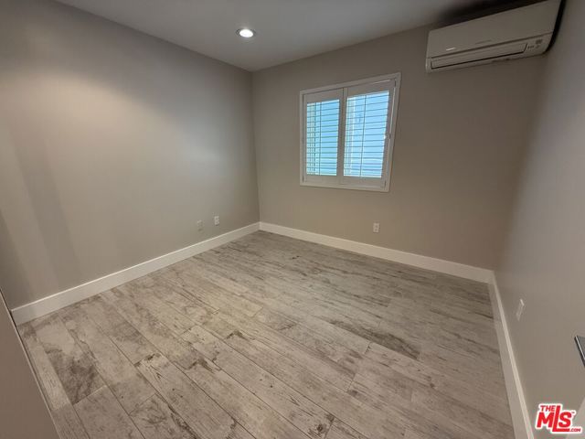 6955 Trolleyway, Playa del Rey CA: https://media.crmls.org/mediaz/2f4c1a99-9654-4eeb-bb41-fcc5ffc4d01f.jpg