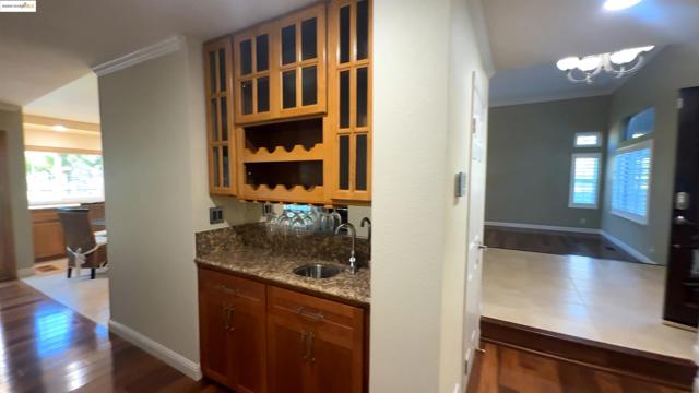 2270 Tamarisk Ct, Discovery Bay CA: https://media.crmls.org/mediaz/2f4c1fac-501c-4c91-9fd4-0bf317efcb2c.jpg