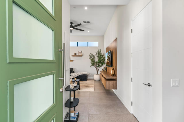 1346 Bacall Way, Palm Springs CA: https://media.crmls.org/mediaz/2f4ca975-d3a6-4541-9967-ace1905a6c7f.jpg