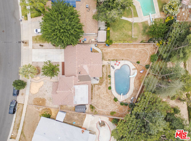 43818 Halcom Avenue, Lancaster CA: https://media.crmls.org/mediaz/2f4cf312-74bf-449c-9b13-ef78e891f240.jpg