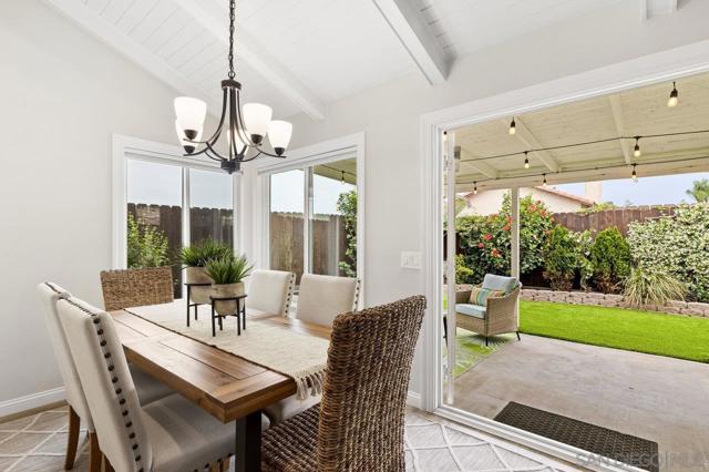 8924 La Cintura Ct, San Diego CA: https://media.crmls.org/mediaz/2f4d4091-50e4-4729-94e1-62e998a5b5dd.jpg