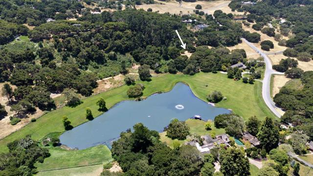 5496 Quail Meadows Drive, Carmel Valley CA: https://media.crmls.org/mediaz/2f4d5ce7-3f92-4738-b03e-c84fde2fe2b1.jpg