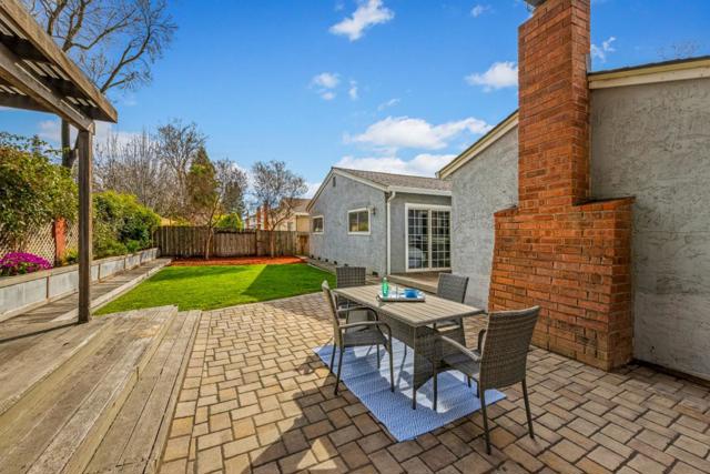 62 Park Sharon Drive, San Jose CA: https://media.crmls.org/mediaz/2f4d9daf-5c91-4823-97ae-f664823eb7c5.jpg