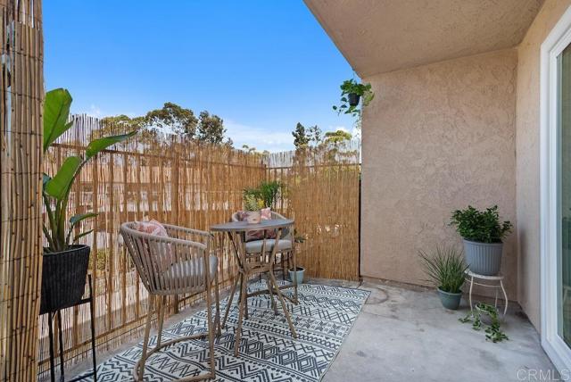 Detail Gallery Image 10 of 30 For 2352 Hosp Way #145,  Carlsbad,  CA 92008 - 2 Beds | 1 Baths