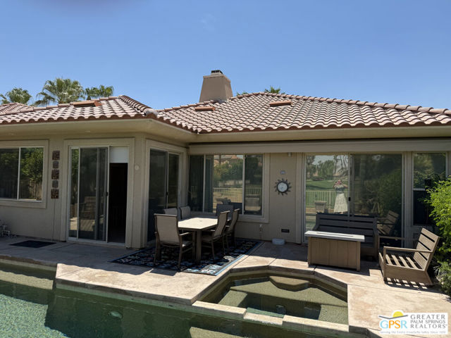 154 Kavenish Drive, Rancho Mirage CA: https://media.crmls.org/mediaz/2f4f7f8b-7836-4c7f-a99f-22810ddc9c29.jpg