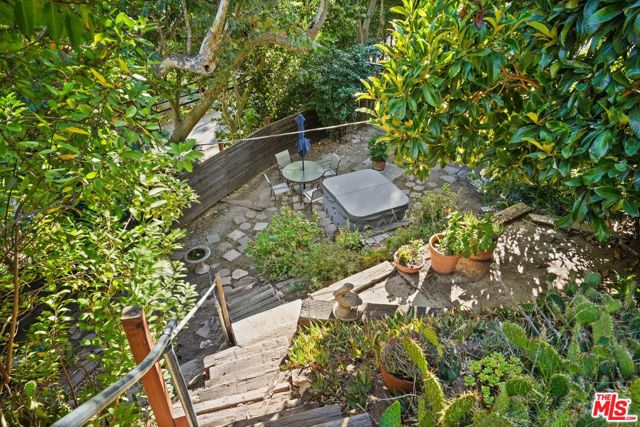 860 Old Topanga Canyon Road, Topanga CA: https://media.crmls.org/mediaz/2f51be71-839a-4458-ab4a-47977b38f237.jpg