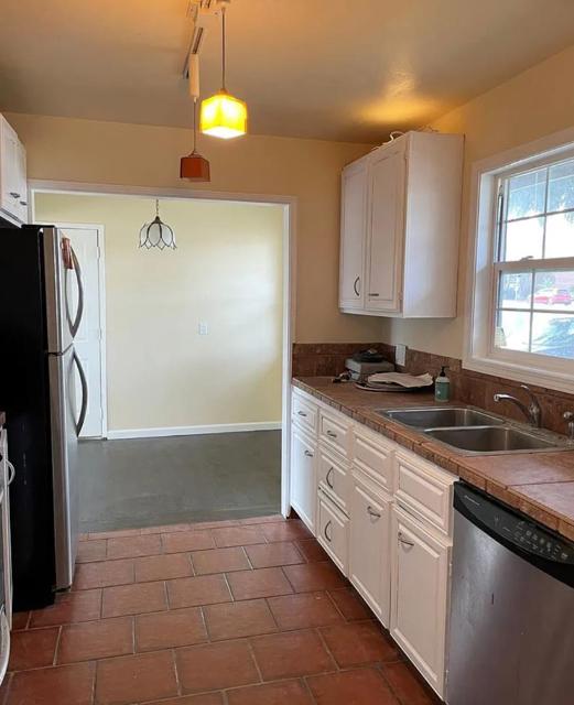 1370 Saratoga Avenue, San Jose CA: https://media.crmls.org/mediaz/2f522834-8aea-45e4-b6f0-3c8523f2087c.jpg