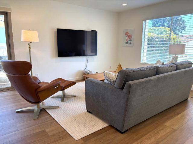 1758 Charleston, Encinitas CA: https://media.crmls.org/mediaz/2f52b863-def4-4b83-8461-95ad74f1f27c.jpg