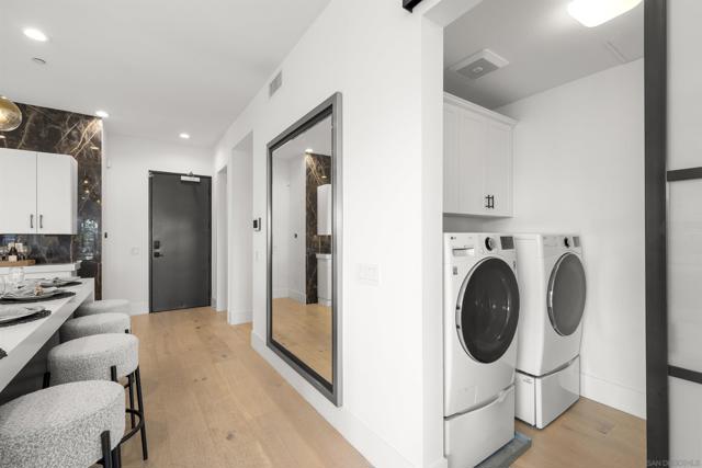 8337 Distinctive, San Diego CA: https://media.crmls.org/mediaz/2f52c729-1244-4843-9412-ec9e45107a60.jpg