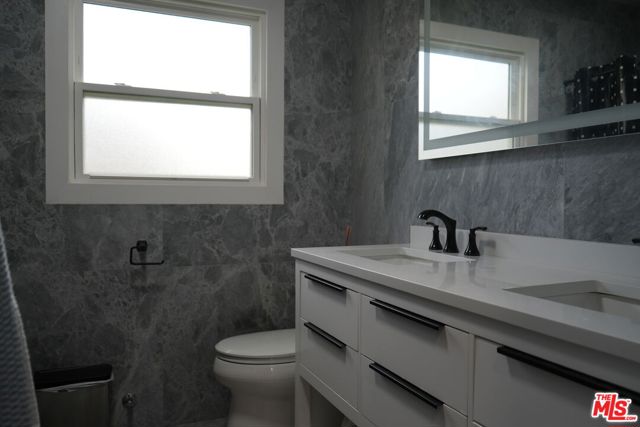 1819 W 129th Street, Gardena CA: https://media.crmls.org/mediaz/2f539084-a667-4baf-b287-49ebed3db2ab.jpg