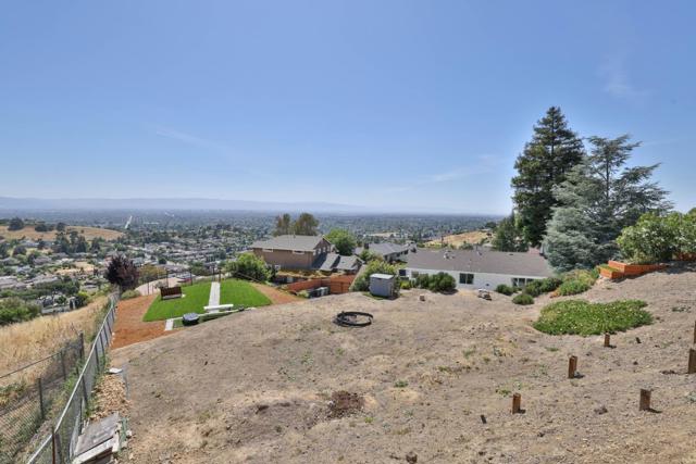 950 Macduff Court, San Jose CA: https://media.crmls.org/mediaz/2f540e89-bb89-459e-b367-d8559010f246.jpg