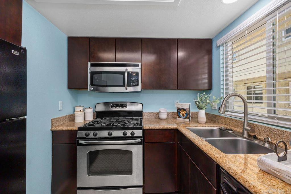 4523 College Way - photo 11