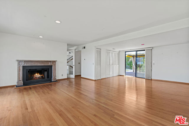 3740 Multiview Drive, Los Angeles CA: https://media.crmls.org/mediaz/2f54375e-9c74-40f9-b69b-350be9b0105c.jpg