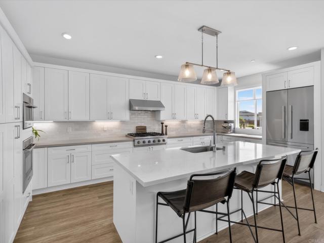 Detail Gallery Image 8 of 42 For 1858 Avocado Rd, Oceanside,  CA 92054 - 5 Beds | 3/1 Baths