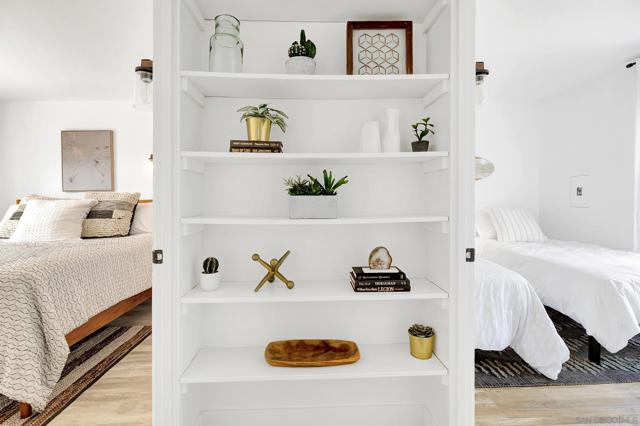 3854 56 Via Del Mar, San Diego CA: https://media.crmls.org/mediaz/2f5444eb-69d9-4045-828e-11109b9801c4.jpg