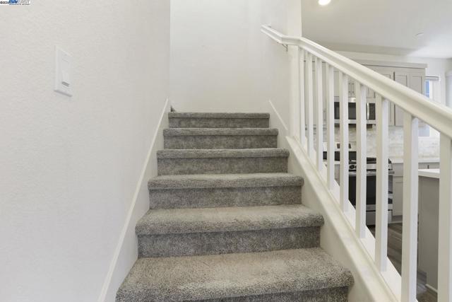 2208 Daimler St, Lathrop CA: https://media.crmls.org/mediaz/2f547ad9-f3bc-4f8d-8cf8-0876252ef4ed.jpg