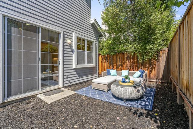 87 Chester Circle, Los Altos CA: https://media.crmls.org/mediaz/2f548825-80c8-4f49-a22f-cda9cc41c09f.jpg