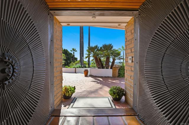 Image 11 of 75 For 3250 Venado Street