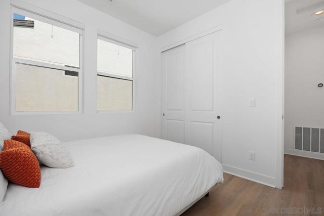 8021 Rubicon, San Diego CA: https://media.crmls.org/mediaz/2f54c9a2-ff1a-4665-b9b7-46b672bfbcf8.jpg
