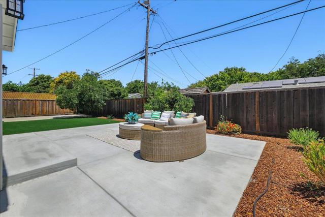 2286 Weston Drive, San Jose CA: https://media.crmls.org/mediaz/2f550c66-9647-41e9-815e-048203ef256a.jpg