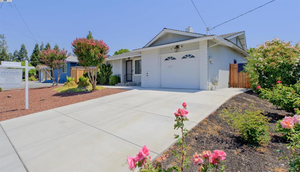156 Dogwood Pl