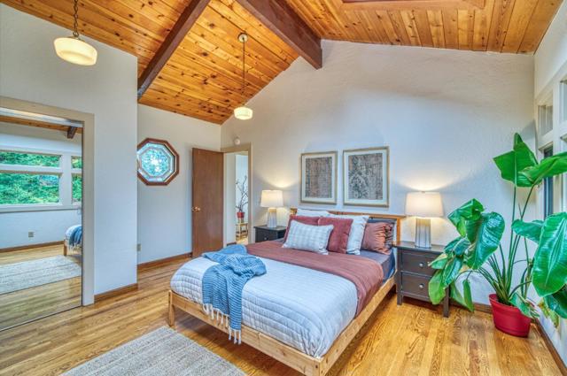 9013 Rhodes Avenue, Aptos CA: https://media.crmls.org/mediaz/2f56a938-b764-4ba3-adda-4e78feeb08f3.jpg
