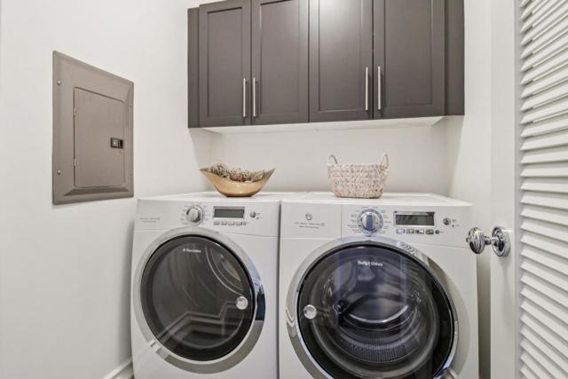 356 Santana Row, San Jose CA: https://media.crmls.org/mediaz/2f56b8ff-3654-48d7-b971-67421afc01b3.jpg