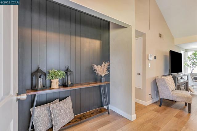 4 Mt Wilson Way, Clayton CA: https://media.crmls.org/mediaz/2f57b6ca-b89e-49fd-a0b8-b9bc4d5822c7.jpg