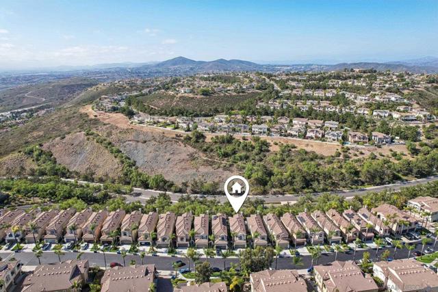 11856 Miro Circle, San Diego CA: https://media.crmls.org/mediaz/2f57bca1-ab49-4471-b928-43d68a7d8da2.jpg