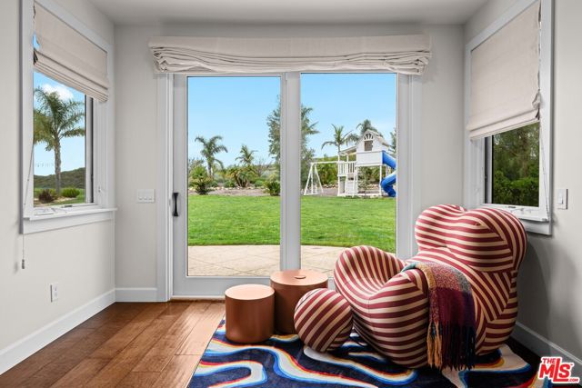 5105 Via El Cerro, Newbury Park CA: https://media.crmls.org/mediaz/2f57e0d7-2c22-415a-af08-e22a227e8b05.jpg
