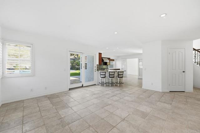 Detail Gallery Image 15 of 59 For 2070 Tiffany Dr, Oceanside,  CA 92056 - 4 Beds | 2/1 Baths