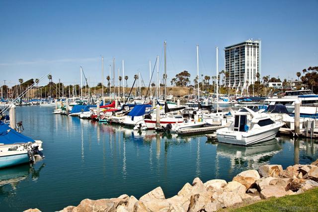 999 N Pacific St, Oceanside CA: https://media.crmls.org/mediaz/2f592bb0-d99c-4c81-87a1-bcca959cdc0a.jpg