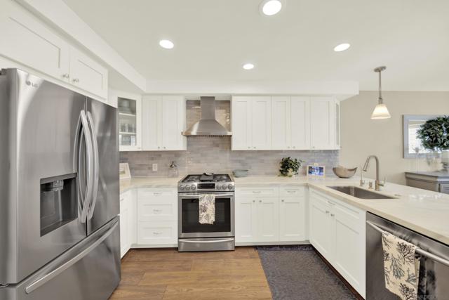 3736 Promontory St, San Diego CA: https://media.crmls.org/mediaz/2f59f00d-d92f-4890-b63f-4d871770412a.jpg