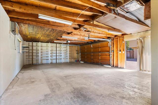 26388 Ginny Lane, Los Altos Hills CA: https://media.crmls.org/mediaz/2f5a1791-a00e-43fa-bf64-70378ddfac0a.jpg