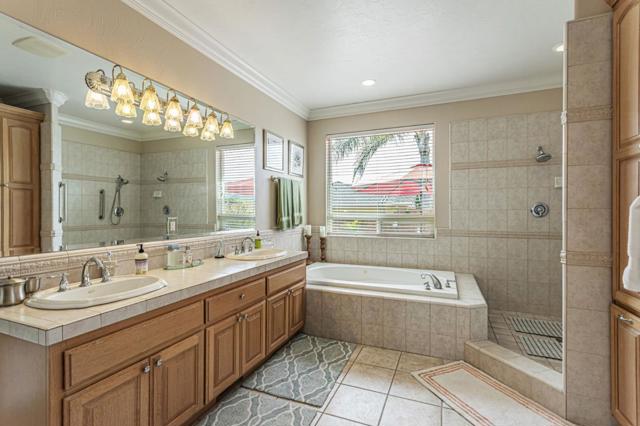 95 Marcus Court, Hollister CA: https://media.crmls.org/mediaz/2f5a56d1-27b0-497a-bab4-376ff2afc311.jpg