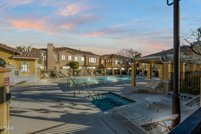 Detail Gallery Image 39 of 50 For 2916 Esperanza Way #F,  Simi Valley,  CA 93063 - 4 Beds | 3 Baths