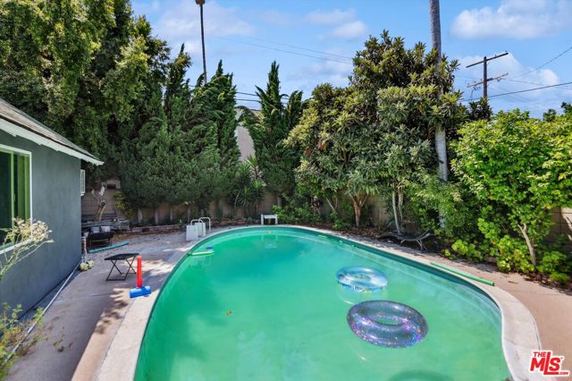 5342 Lemon Grove Avenue, Los Angeles, California 90038, 5 Bedrooms Bedrooms, ,2 BathroomsBathrooms,Single Family Residence,For Sale,Lemon Grove,23307919