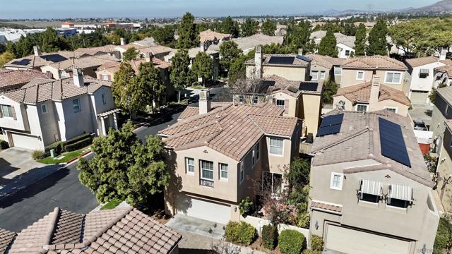 1445 Caminito Sicilia, Chula Vista CA: https://media.crmls.org/mediaz/2f5b482a-bc02-443d-817c-296432d57d36.jpg