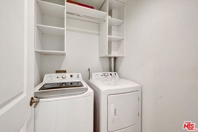 5400 W 82nd Street, Los Angeles CA: https://media.crmls.org/mediaz/2f5c76a2-f613-4f79-b4b7-ad71d9f9e0fc.jpg