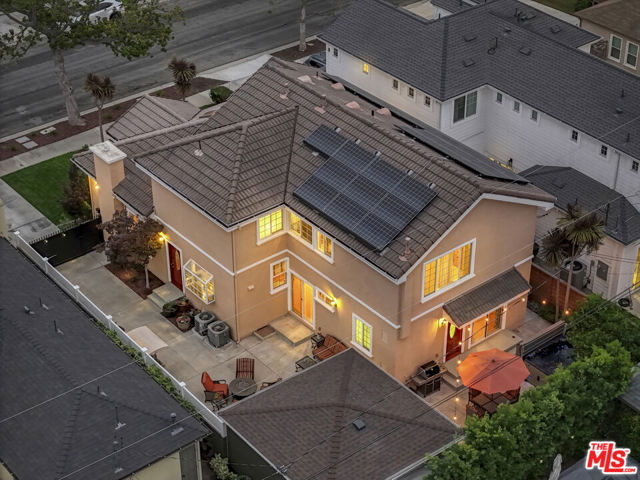 10943 Barman Avenue, Culver City CA: https://media.crmls.org/mediaz/2f5c7865-e525-44df-a5ce-a1b807b8204f.jpg
