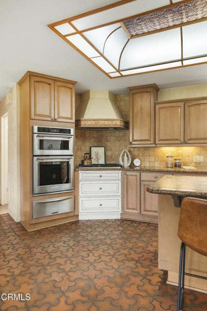 230 Avocado Place, Camarillo CA: https://media.crmls.org/mediaz/2f5d6d11-3f3a-44b7-b047-caa1cc52b2f2.jpg