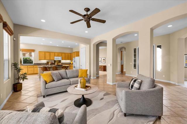 61255 Portulaca Drive, La Quinta CA: https://media.crmls.org/mediaz/2f5d9799-18a7-4cbe-96e0-d10804f051cc.jpg