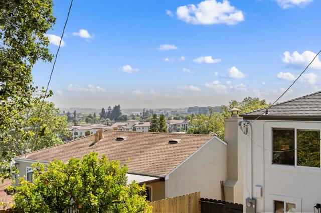 1320 Hull Drive, San Carlos CA: https://media.crmls.org/mediaz/2f5e0257-6940-4fd3-ac9b-d44593fdc15a.jpg