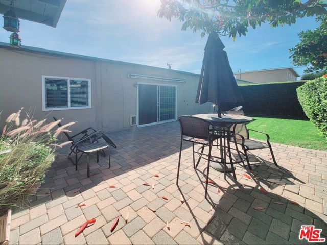 25353 Oak Street, Lomita CA: https://media.crmls.org/mediaz/2f5f493d-e221-41c2-a692-ac7d1355c8ba.jpg