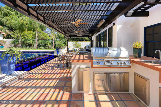 Detail Gallery Image 19 of 29 For 2044 Monterey Rd, South Pasadena,  CA 91030 - 4 Beds | 3 Baths