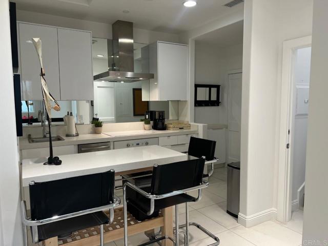Image 10 of 16 For 611 Stratford Ct
