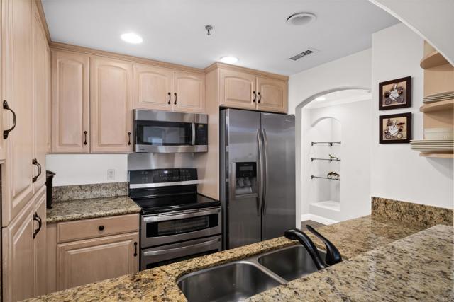 3890 Nobel Drive, San Diego CA: https://media.crmls.org/mediaz/2f6100ad-c3fd-4b04-83d4-d2f3c7ade7f7.jpg