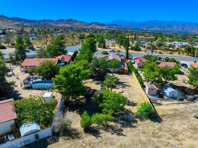 8799 Palomar Avenue, Yucca Valley CA: https://media.crmls.org/mediaz/2f610ccb-b37d-42a7-b118-35e0d2e274e2.jpg